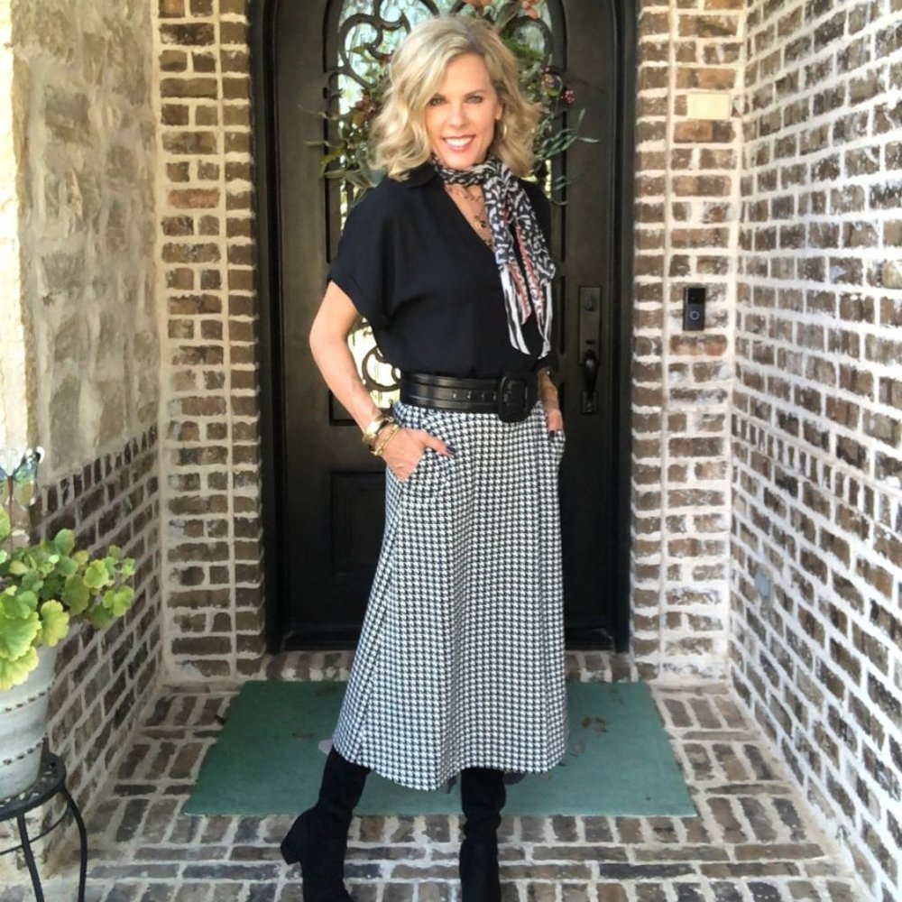 CAbi Fall 2020 Houndstooth Skirt